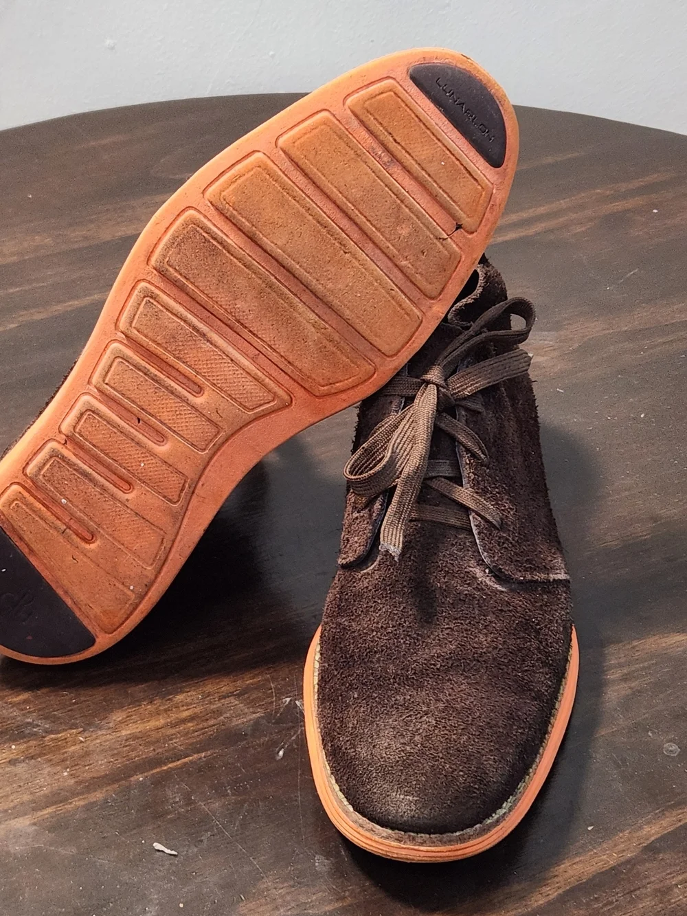 Cole Haan Lunargrand Chukka Boots Men’s 9 Brown Suede Orange Sole Luxury
